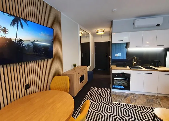 Gold Horizon Solny Z Klimatyzacją I Garażem Apartament *